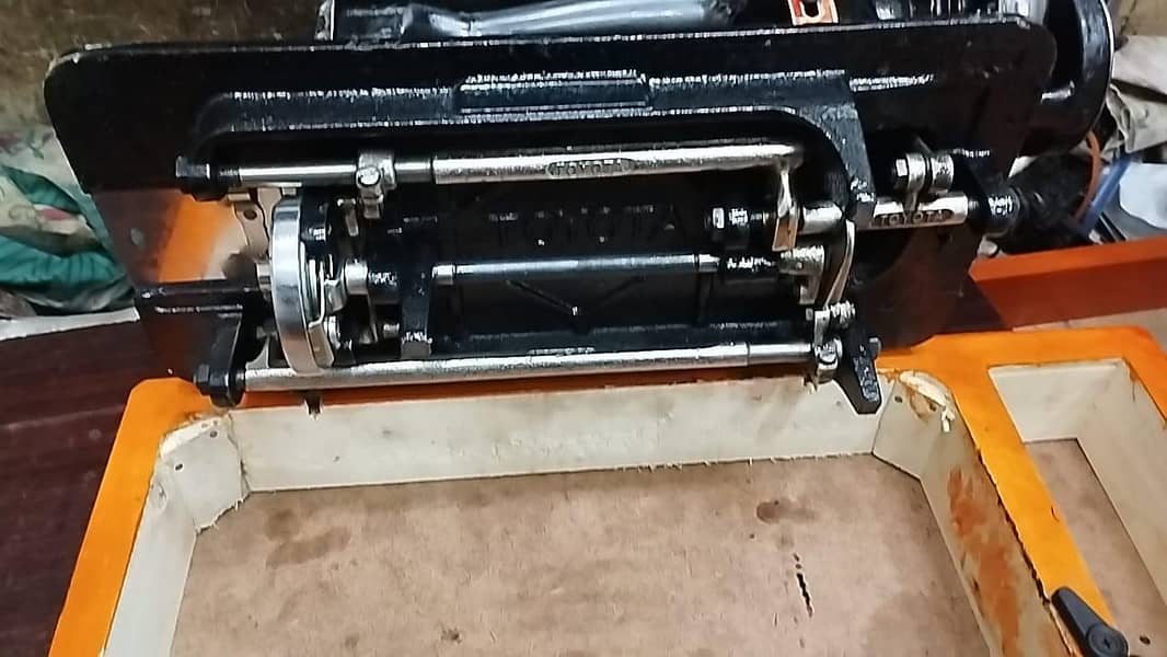 sewing machine 7