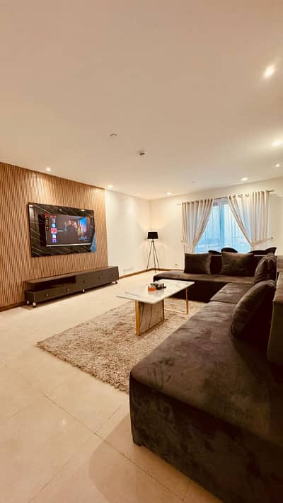 Cozy 02 Bed Hotel Apartment Gold Crest DHA Ph4 on per day rent