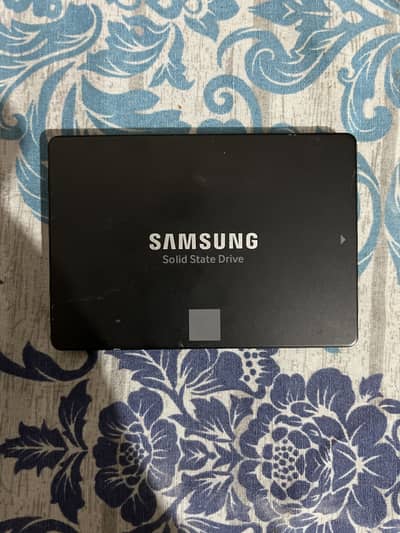Samsung EVO 860 EVO 250 GB SSD  Sata III for Sale