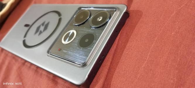 Infinix Note 40