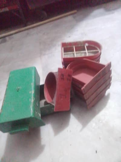 birds bartan , pots used 40 to 50 piece  available