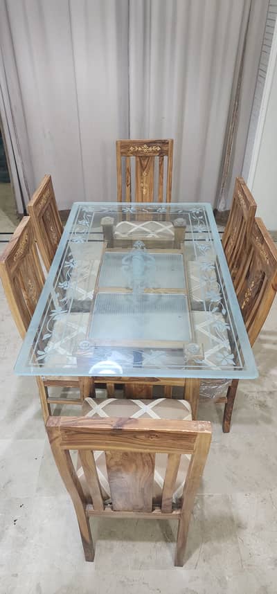 Dining table with 6 chairs