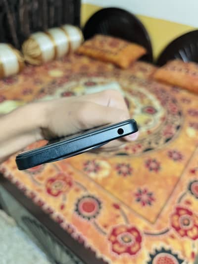 Poco C75