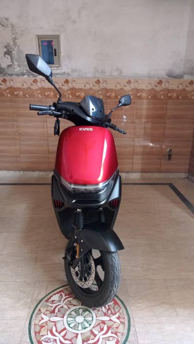 (Evee S1 Electric Scooter)/11 Nov 2025/( invoice 210k) 5 Month Used
