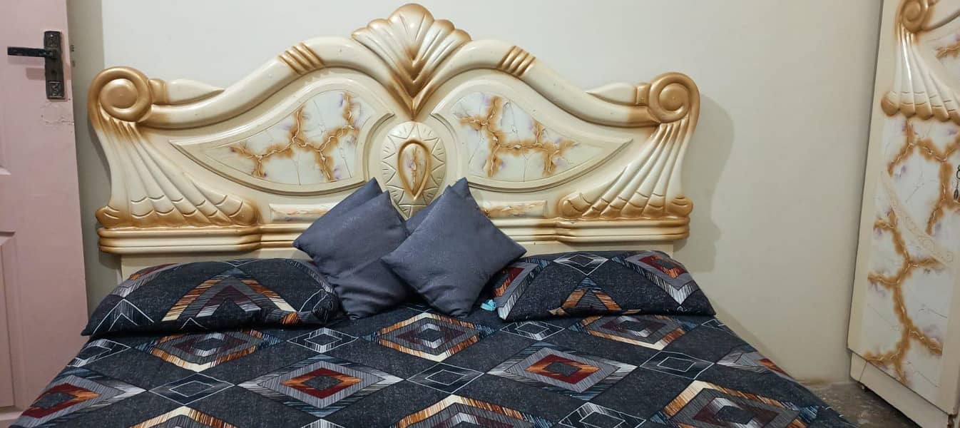 complete bedroom set 0