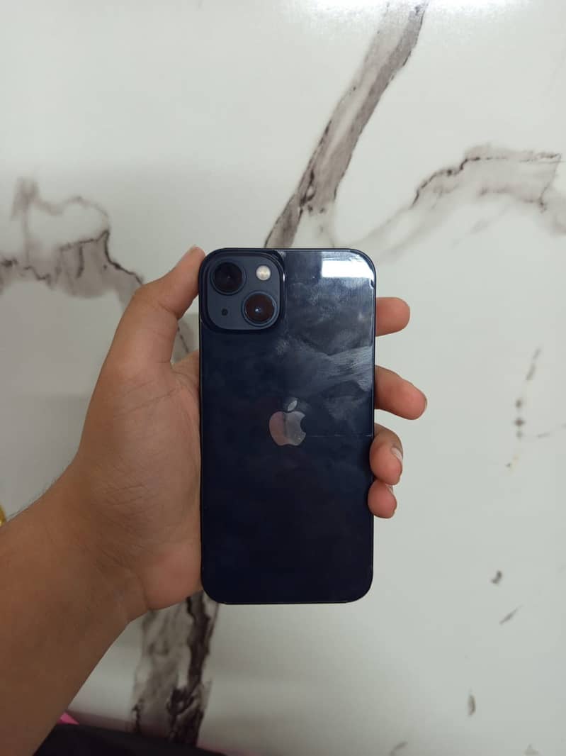 Apple iPhone 13 2