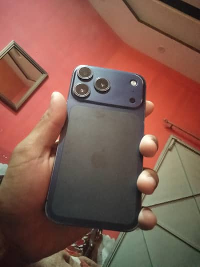 I phone xr convert  17 pro
