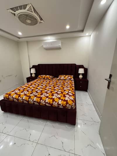 Daily basis luxury short stay apartments in bahria town lahore