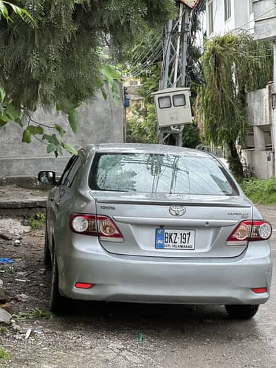 TOYOTA COROLLA GLI 2011