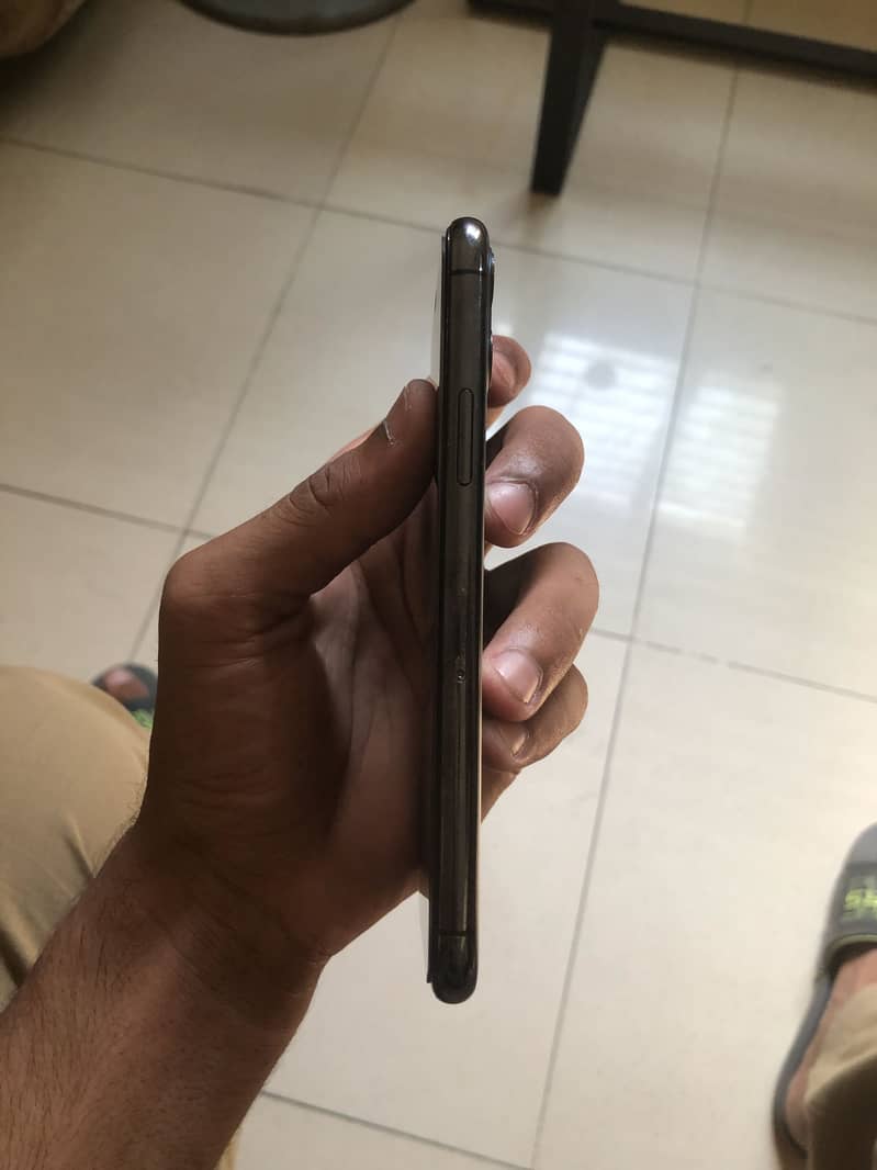 Iphone 11 pro 1