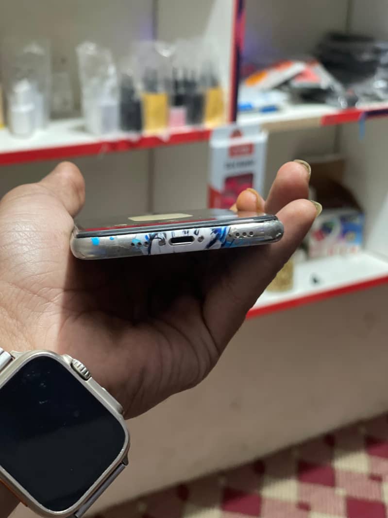 iphone 11 pro 7