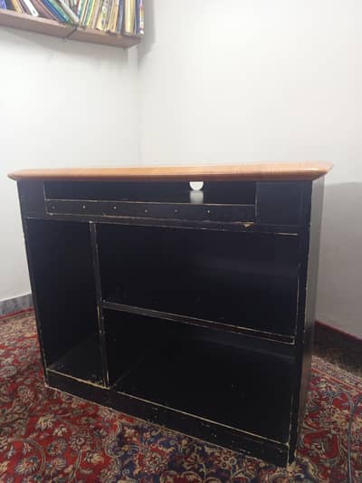 office/gaming table