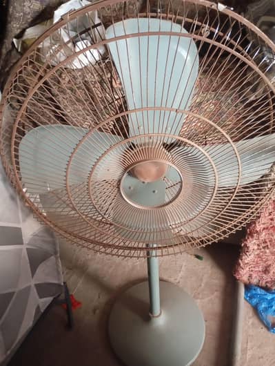 pedestal Fan
