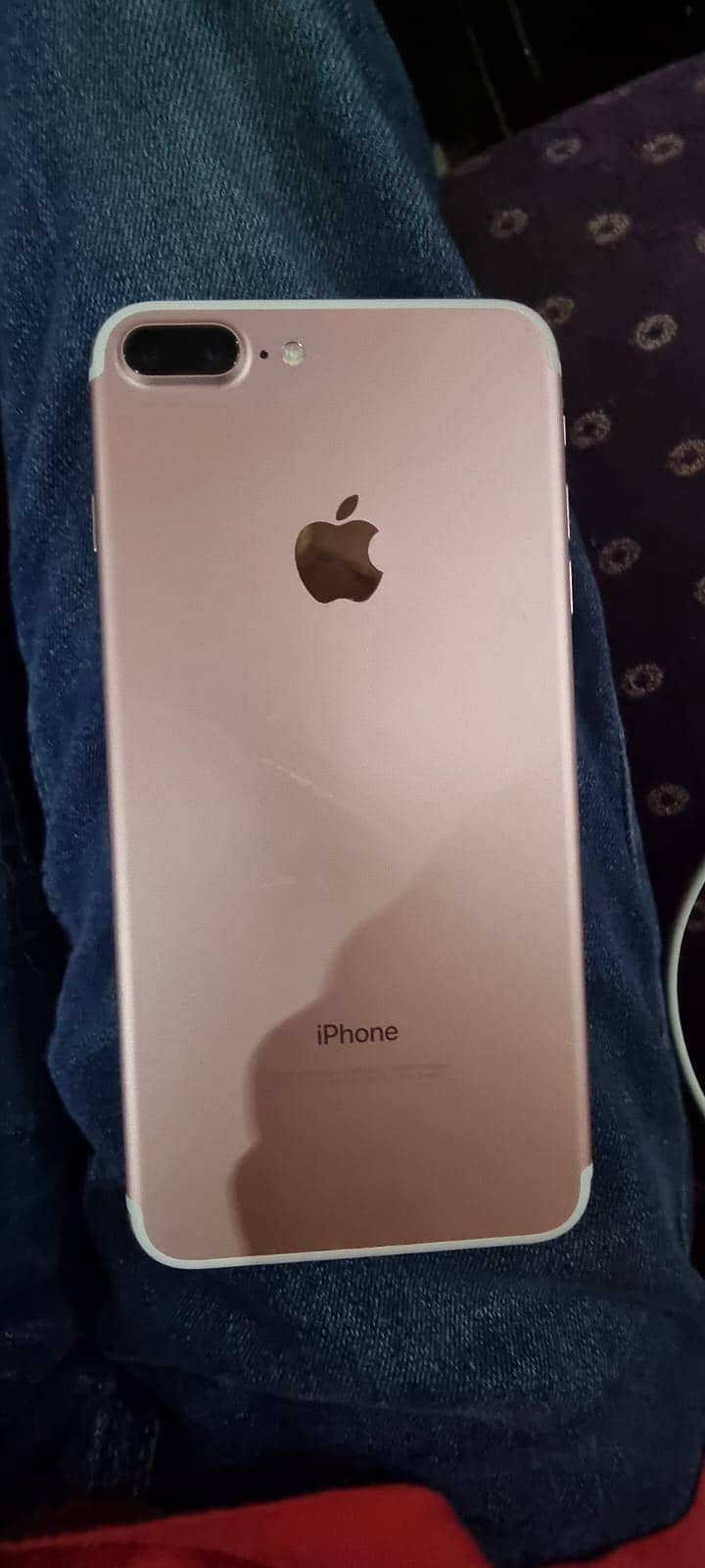 Apple Iphone 7 Plus 3