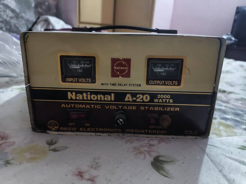 Voltage Stabilizer 2000W 0