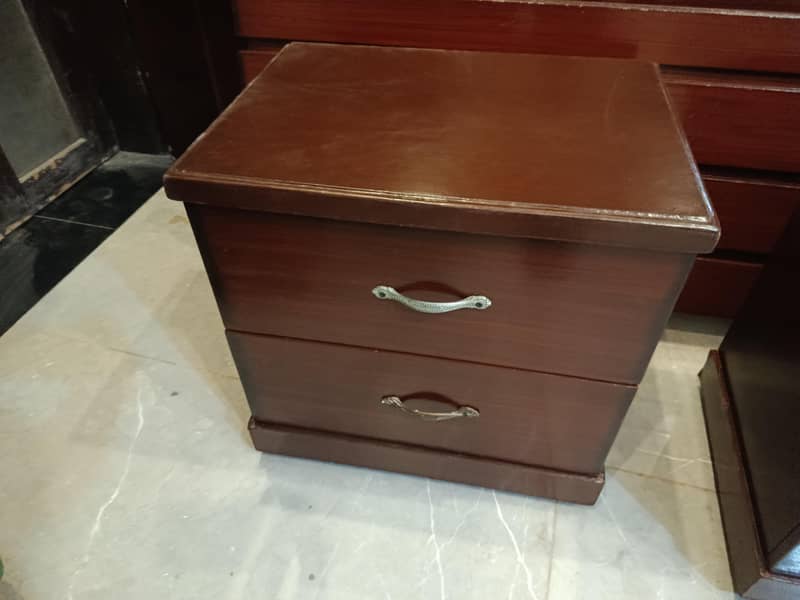 complete Bed Set with dressing table 6