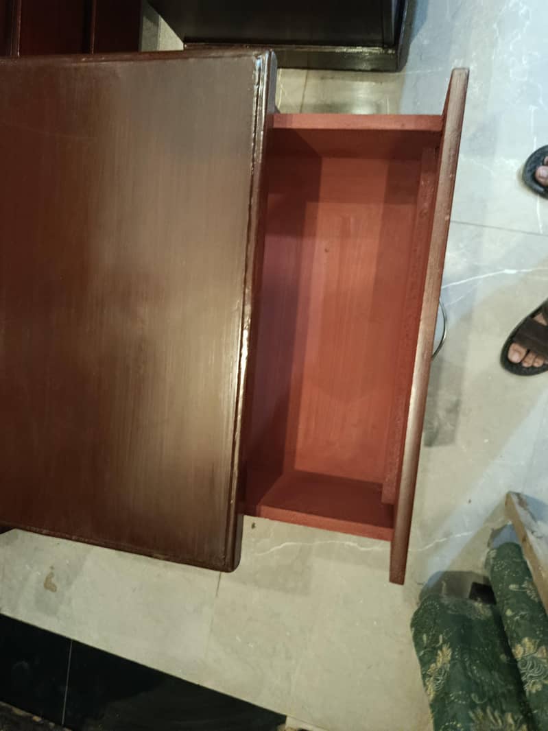 complete Bed Set with dressing table 11
