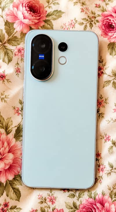 Vivo X200 FE 12GB RAM  512GB PTA Approved