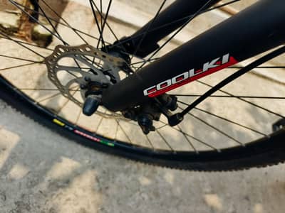Bicycle Boht Achi or bilkul new hai jusit box open hai jis ny leni ho