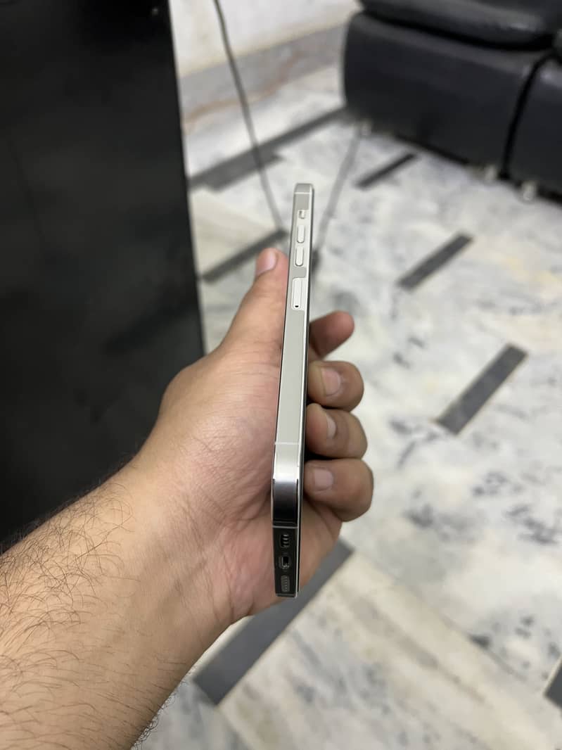 Iphone 13 pro max 1
