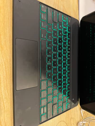 Omoton keyboard for Ipad Pro 13-inches