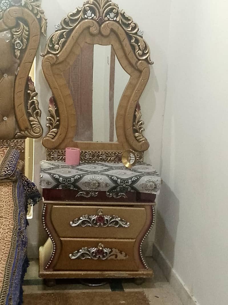 bed dressing side table 1