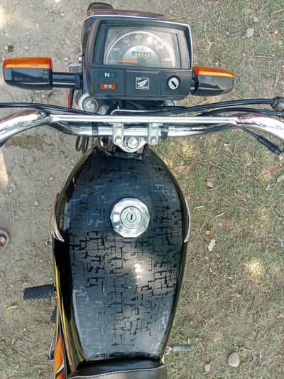 genuine bike palet paper biometric clear Whatsapp sim call 03280701010