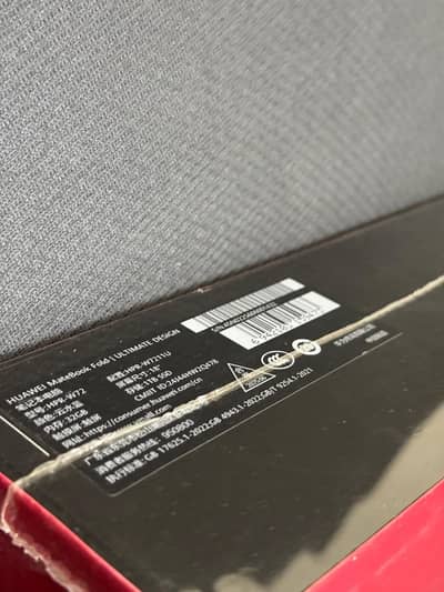 Huawei matebook fold ultimate design