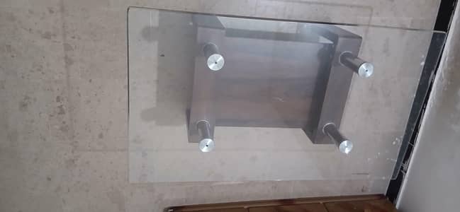 Table for urgent sell