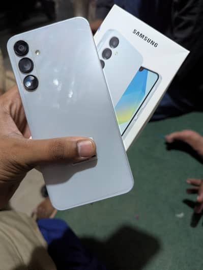 Samsung Galaxy 16