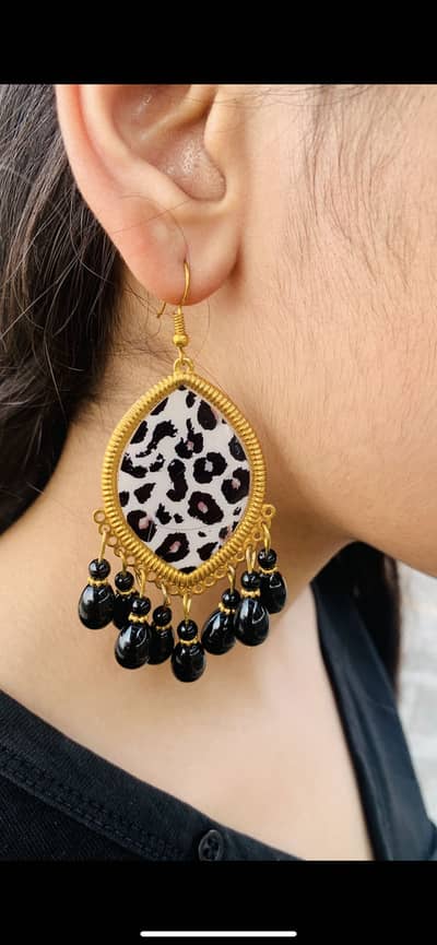 Leopard resin jhumka