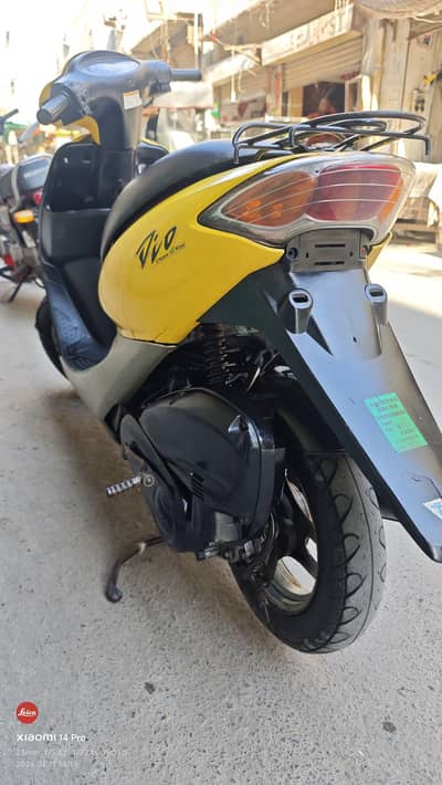 A good Honda Dio scooty  49cc