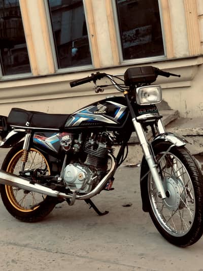 CG 125 MODEL 2015