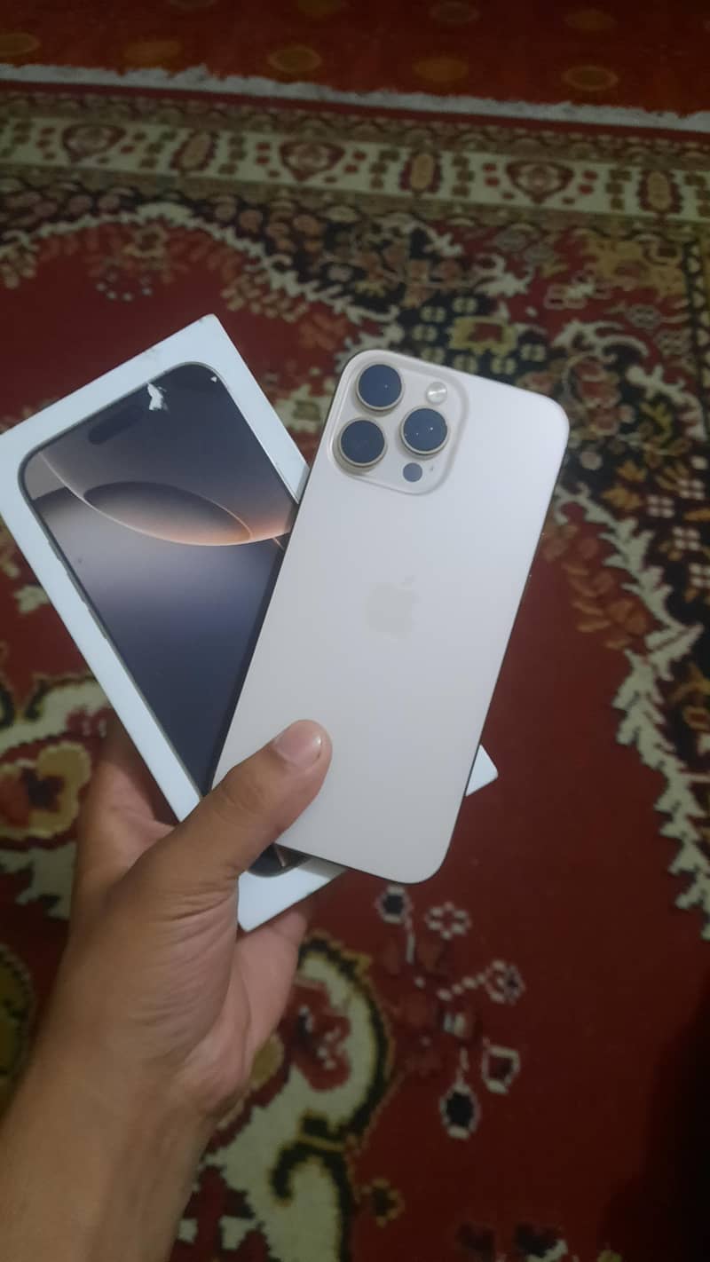 iphone 16 pro max  Read description 2