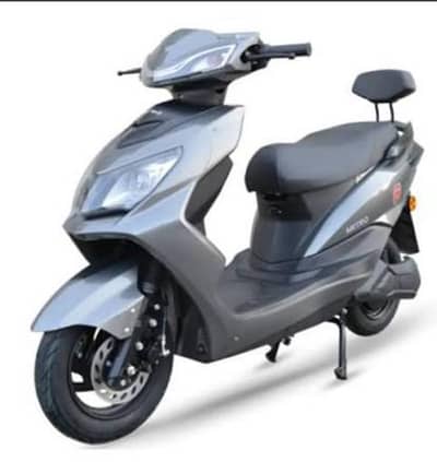 Metro thrill electronic scooty for sale