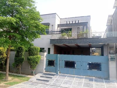 10 MARLA FULL HOUSE AVAILABLE FOR RENT DHA VILLAS EX PARK VIEW C BLOCK