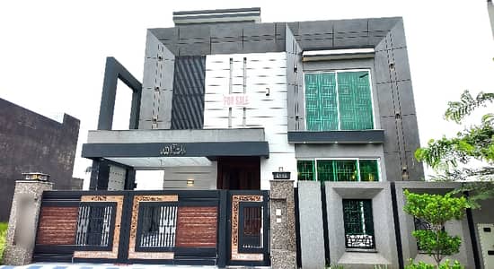 A Good Option For sale Is The House Available In DHA Phase 8 - Ex Air Avenue In Lahore
