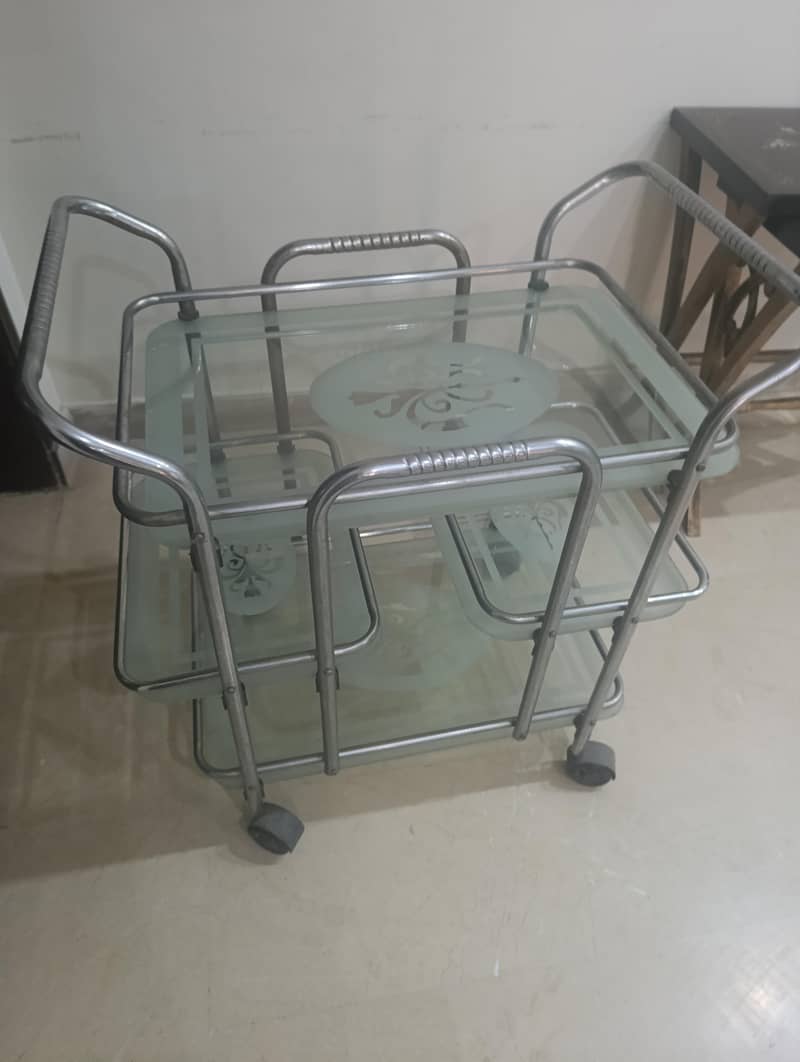 tea trolley 9/10 condition 0