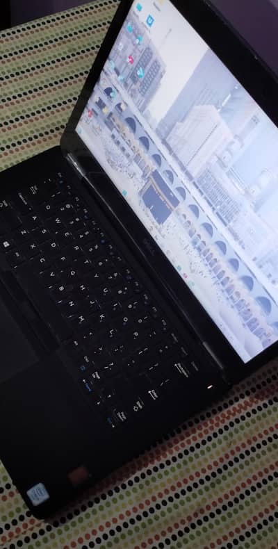 DELL LATITUDE i5 6th generation