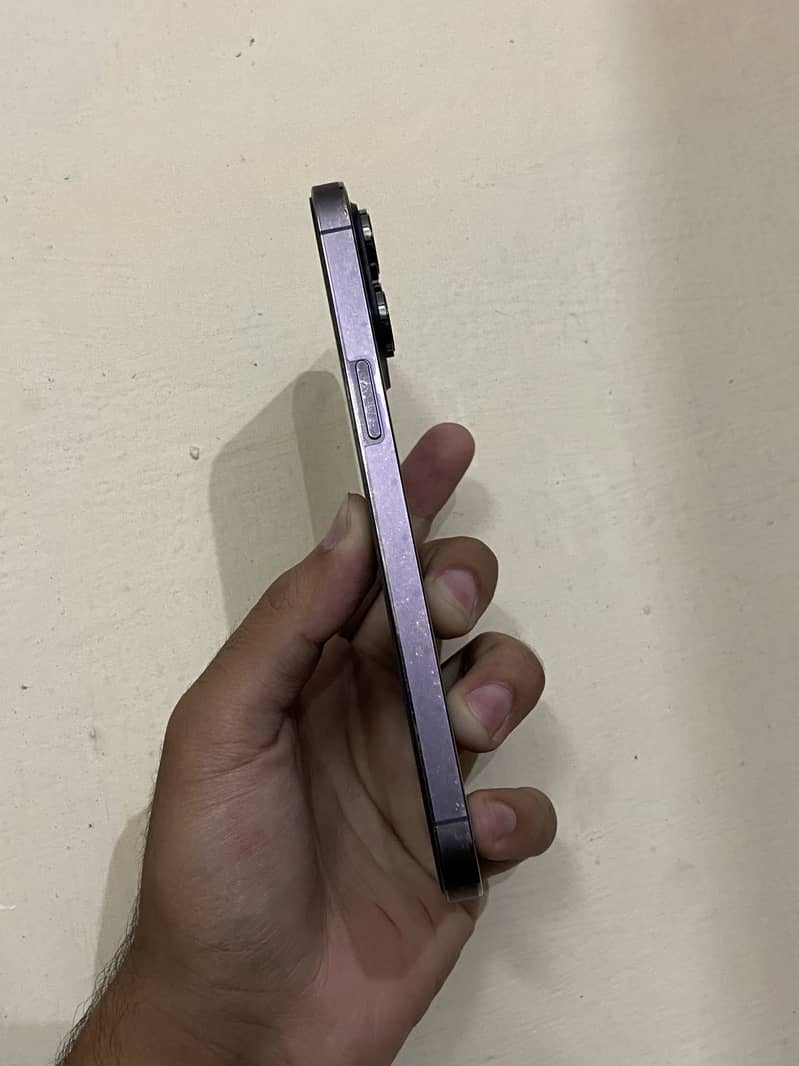 Iphone 14 pro max 2