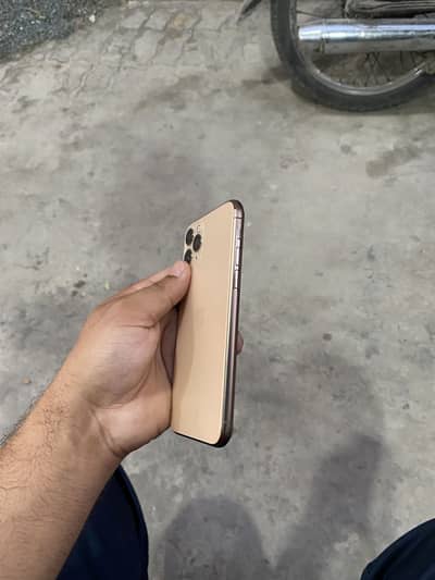 iPhone 11 Pro