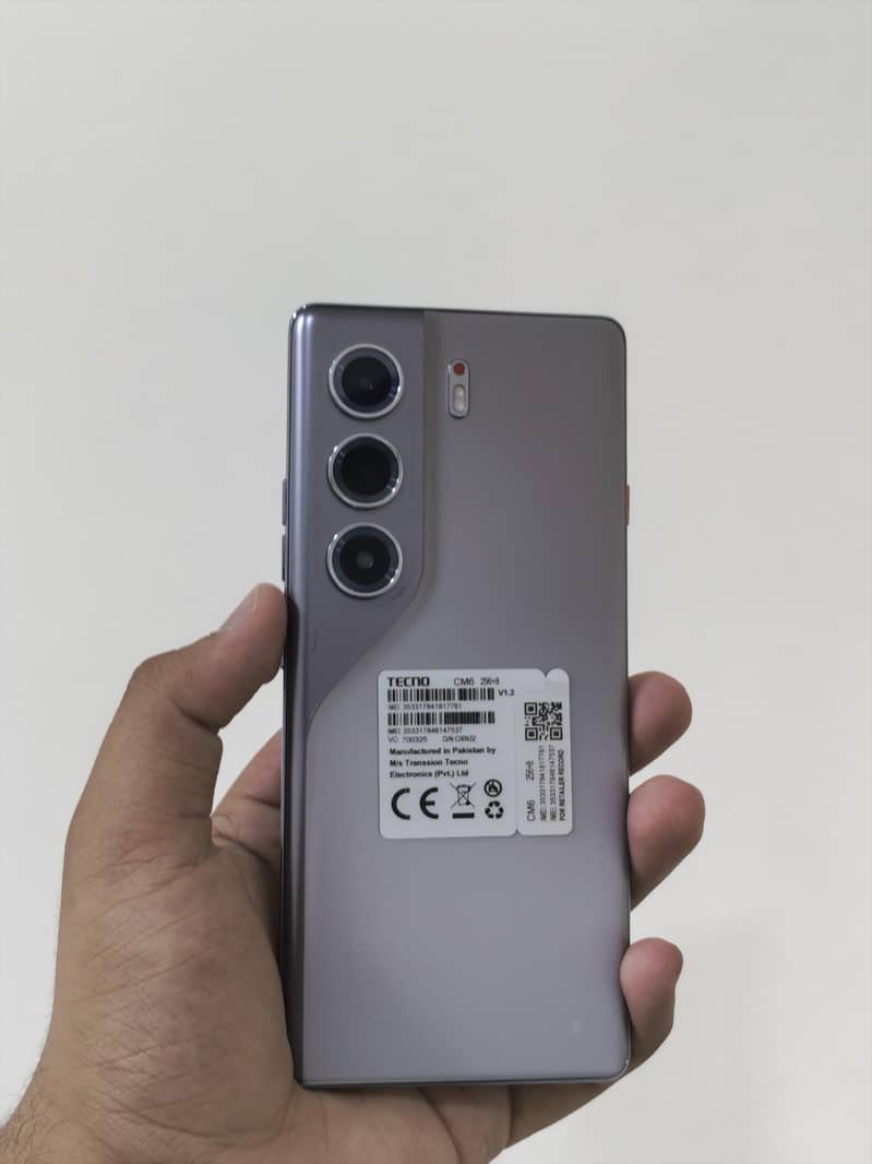 CAMON 40 PRO 1
