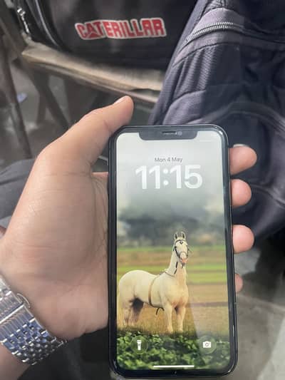 Iphone 11 ( urgent sale )