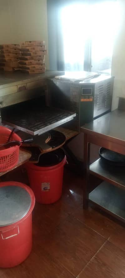 Fast Food Resturant ka Saman for sale
