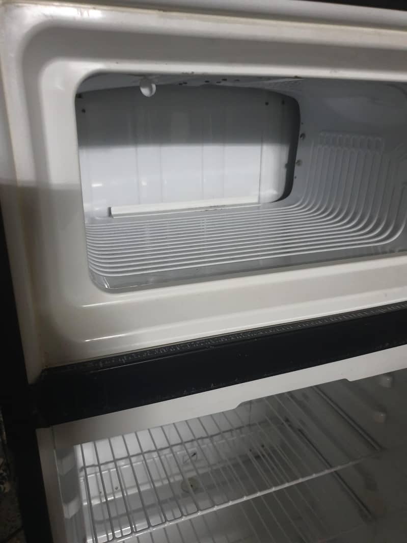 Room Fridge 3