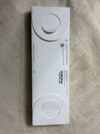 Apple Watch series 11 ( box packed )