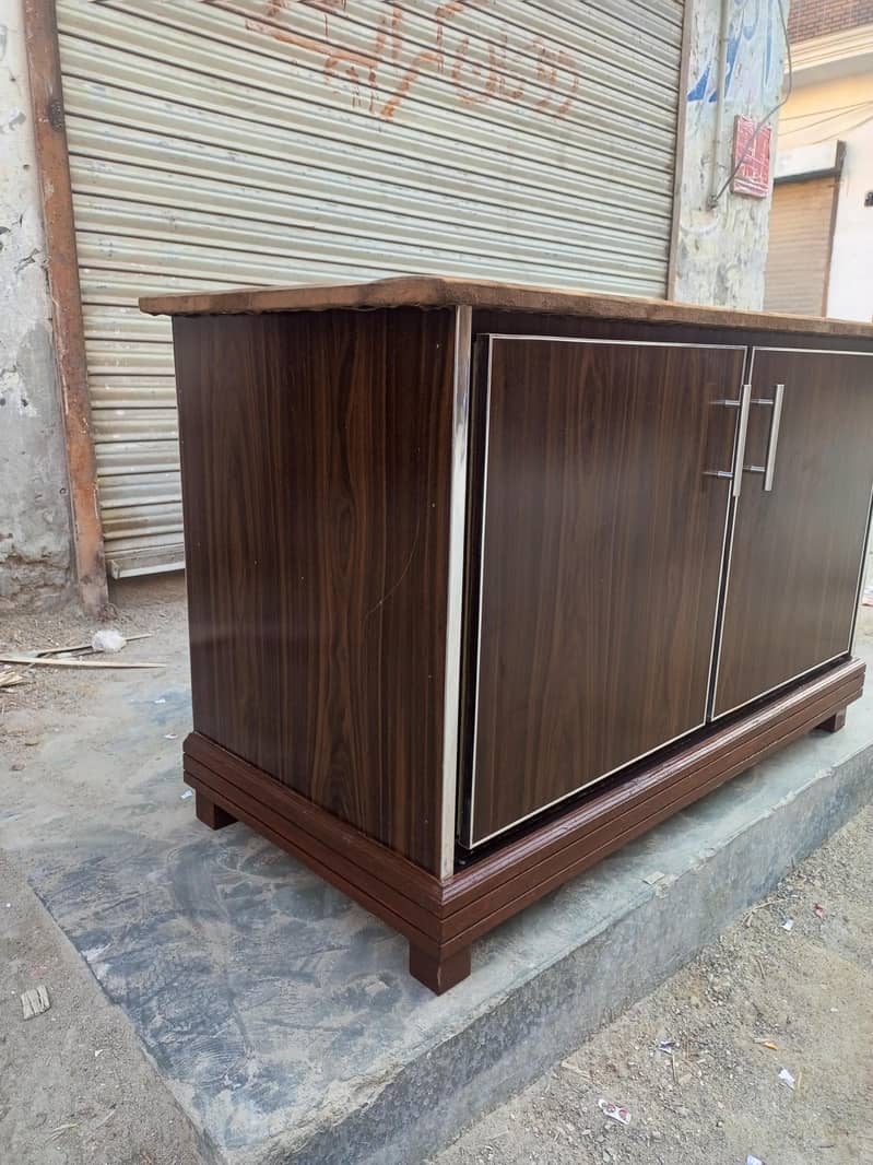 iron stand 0