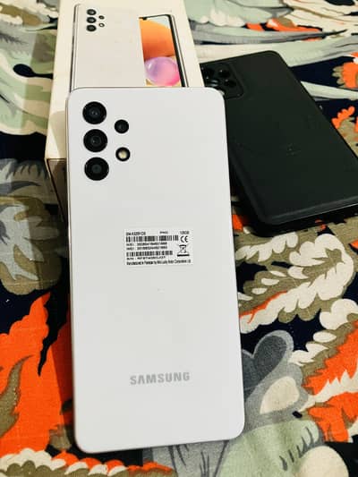 samsung galaxy a32  6/128 with box