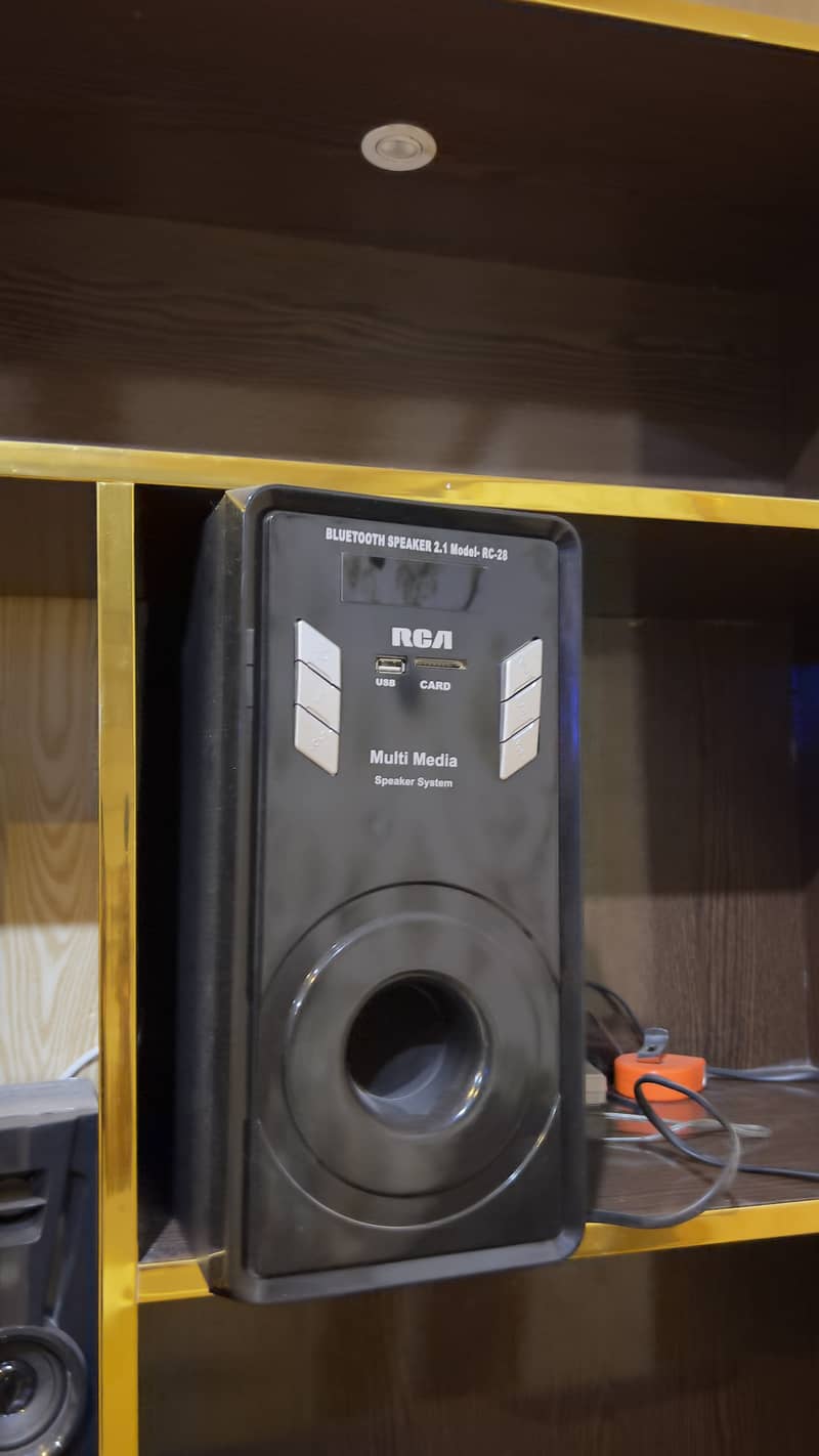 RCA 8 speaker 2