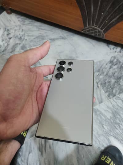 Samsung S24 ultra 256GB - 10/10 condition | Full box | like brand new